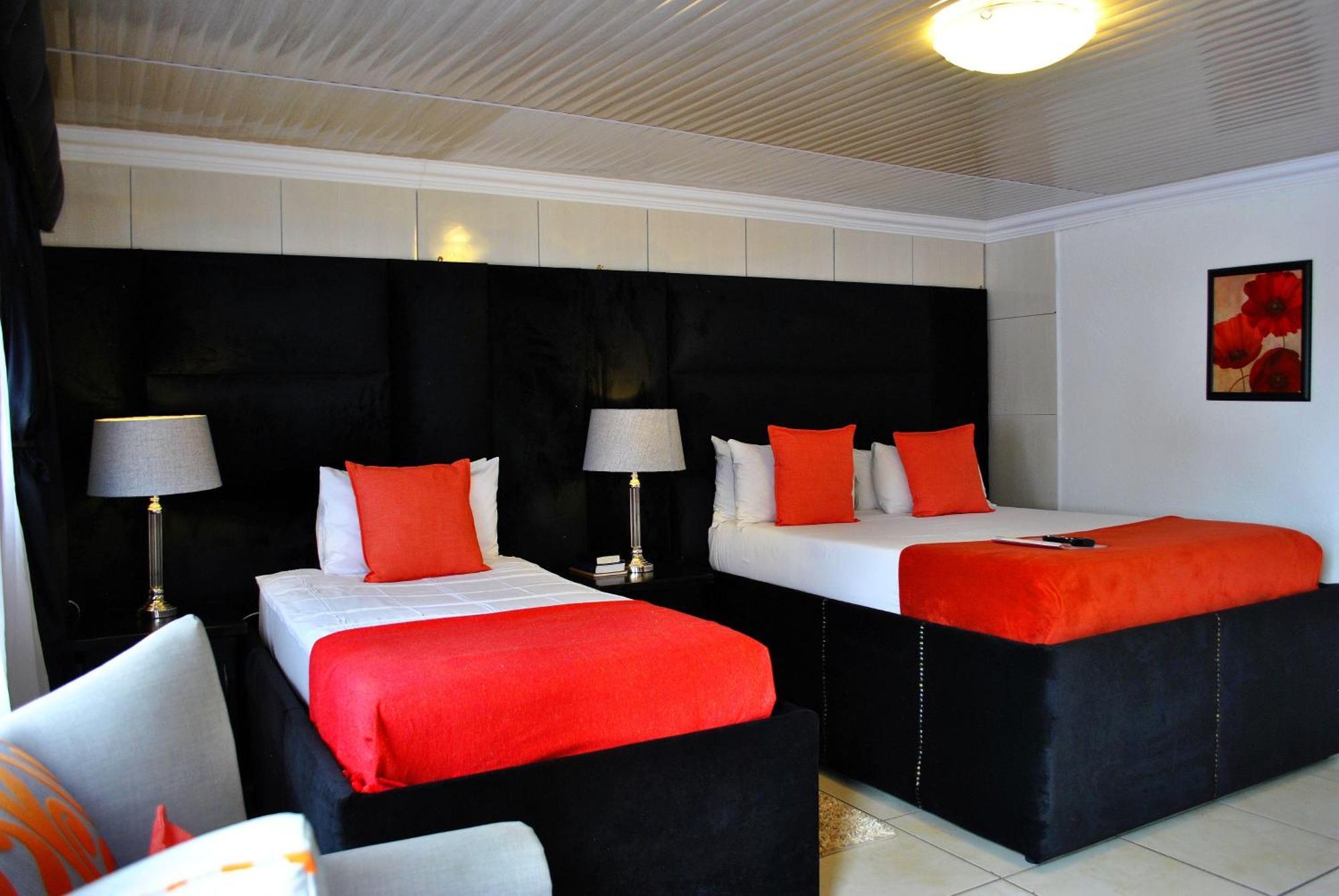 Lapologa Bed & Breakfast Tzaneen Bagian luar foto