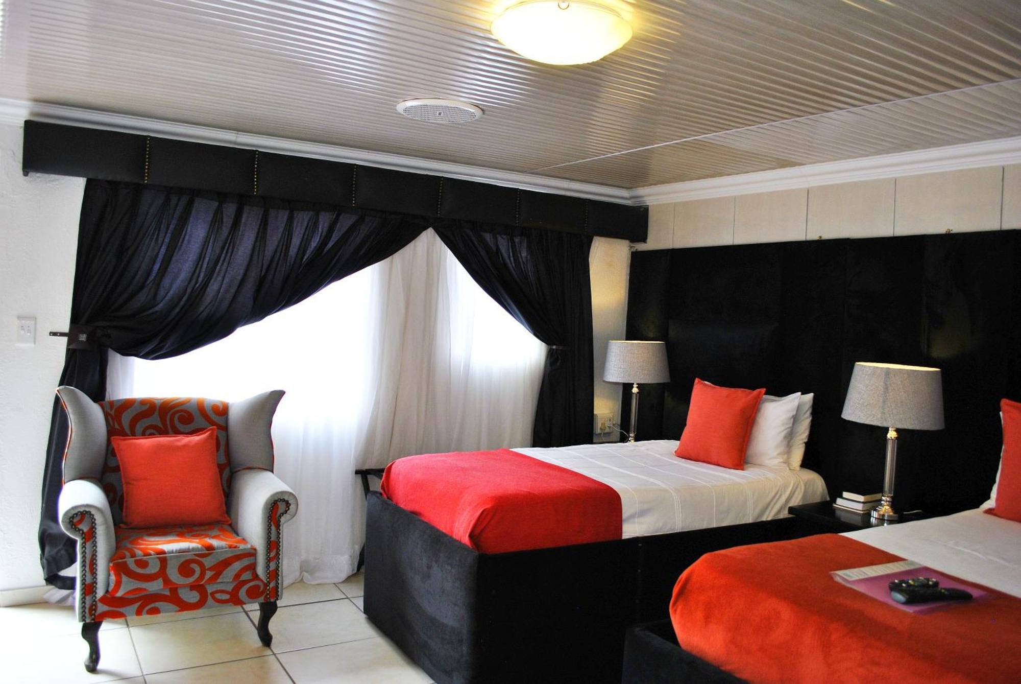 Lapologa Bed & Breakfast Tzaneen Bagian luar foto